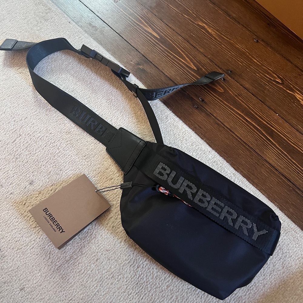Burberry Fanny pack - used once but I need leather instead. Comes with box